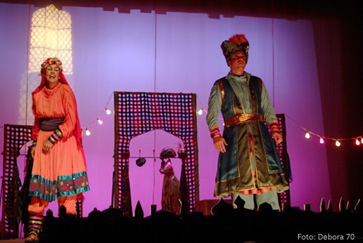 O Romance do Pavão Misterioso