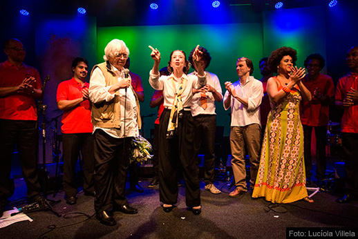 Hermínio Bello de Carvalho, aos 80: Uma Rosa Para o Poeta